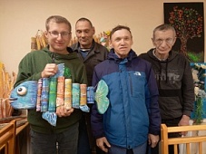 Удивительная рыба из сухих веток